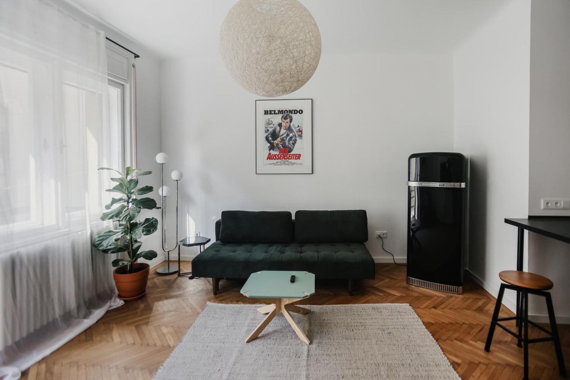 Apartment New 1bdr Modern Bauhaus Flat